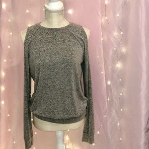 Abercrombie and Fitch Gray Open Shoulder Top Sz M